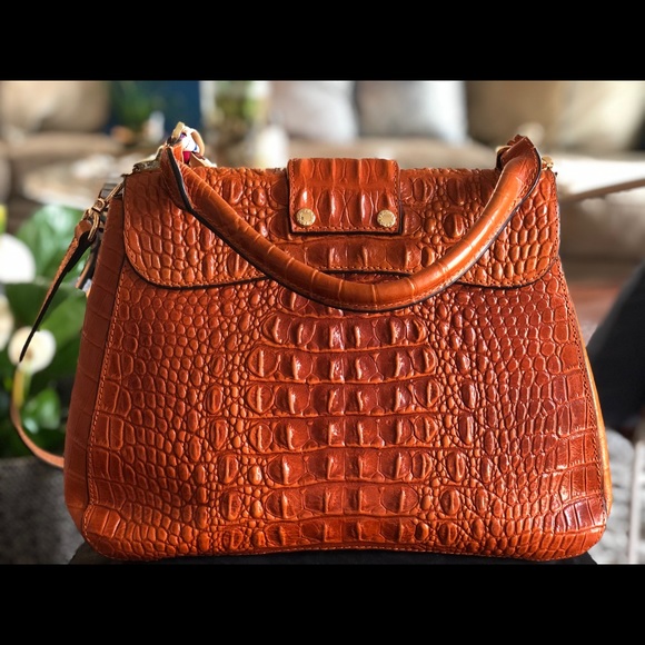 Prada bag - Picture 2 of 8